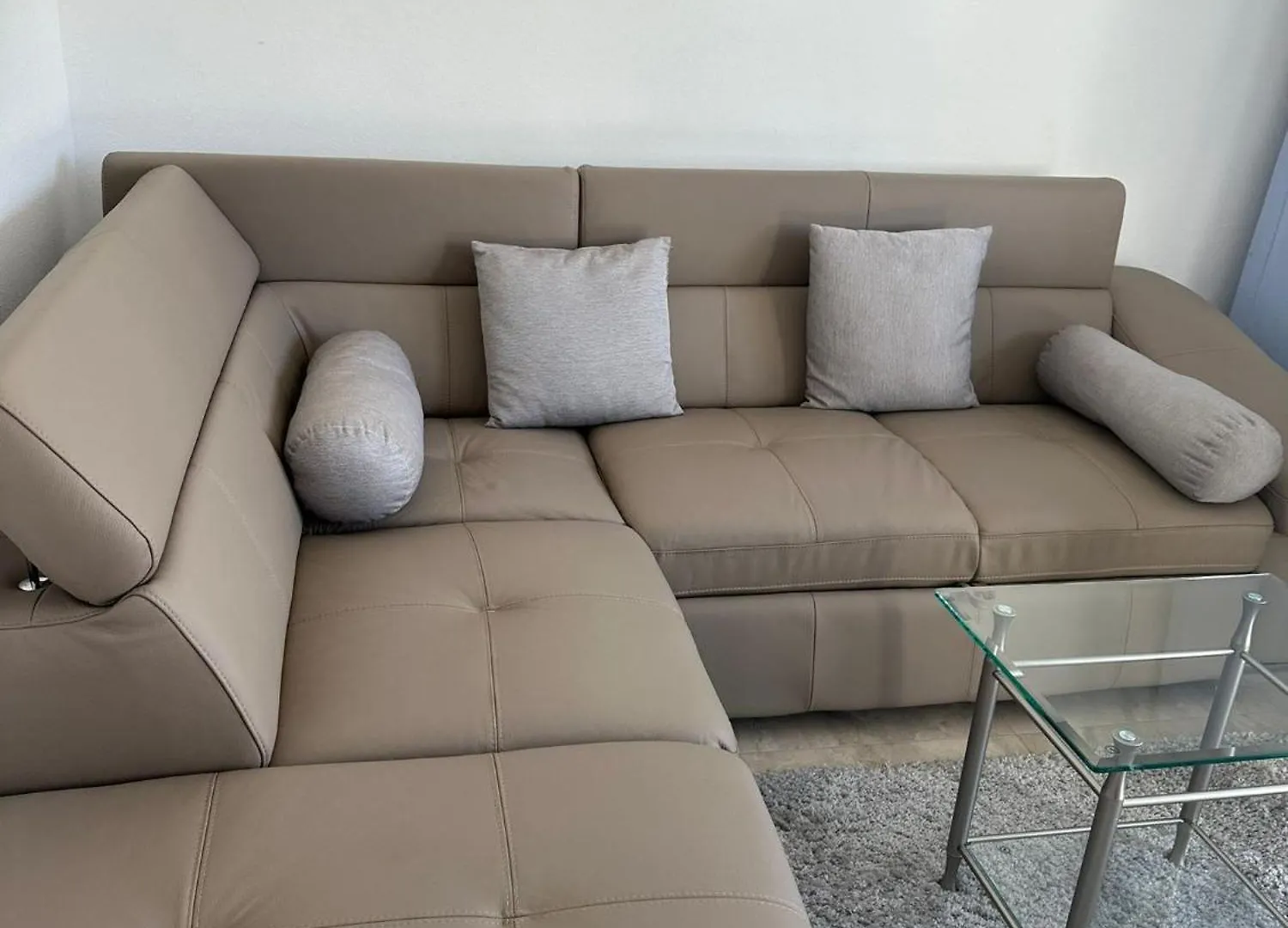 Two-Room Apartment With Fully Equipped Kitchen Near S8 Station München